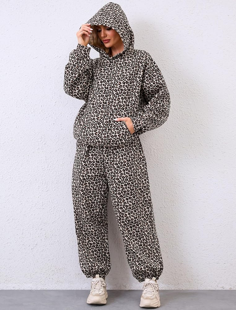 Camo Sweatsuits for Women Set 2 Piece Camo Hoodies Maple Leaf Print Oversized Sweatshirt Lounge S... | Amazon (US)