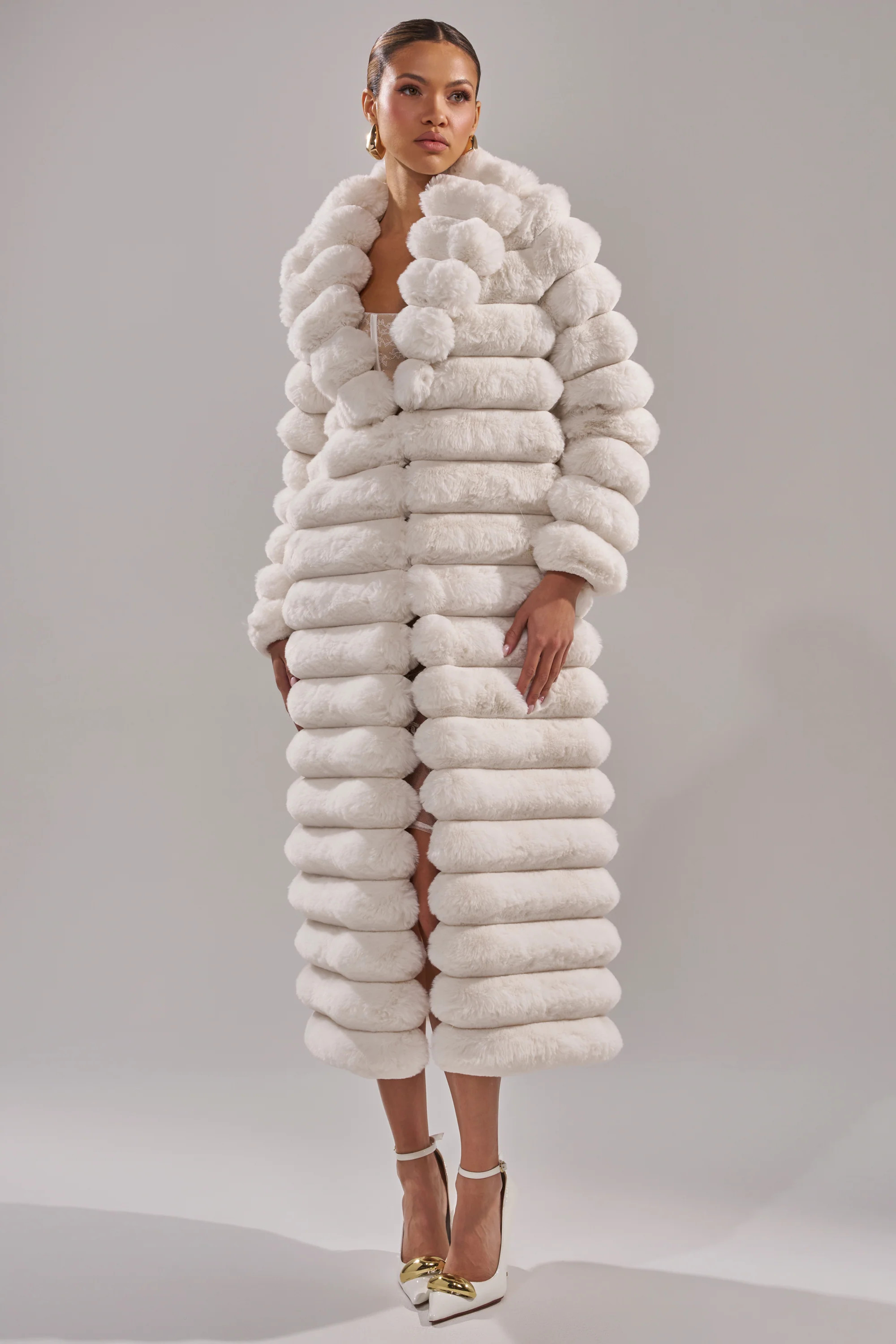MAXI POPCORN FAUX FUR IN WHITE | AKIRA
