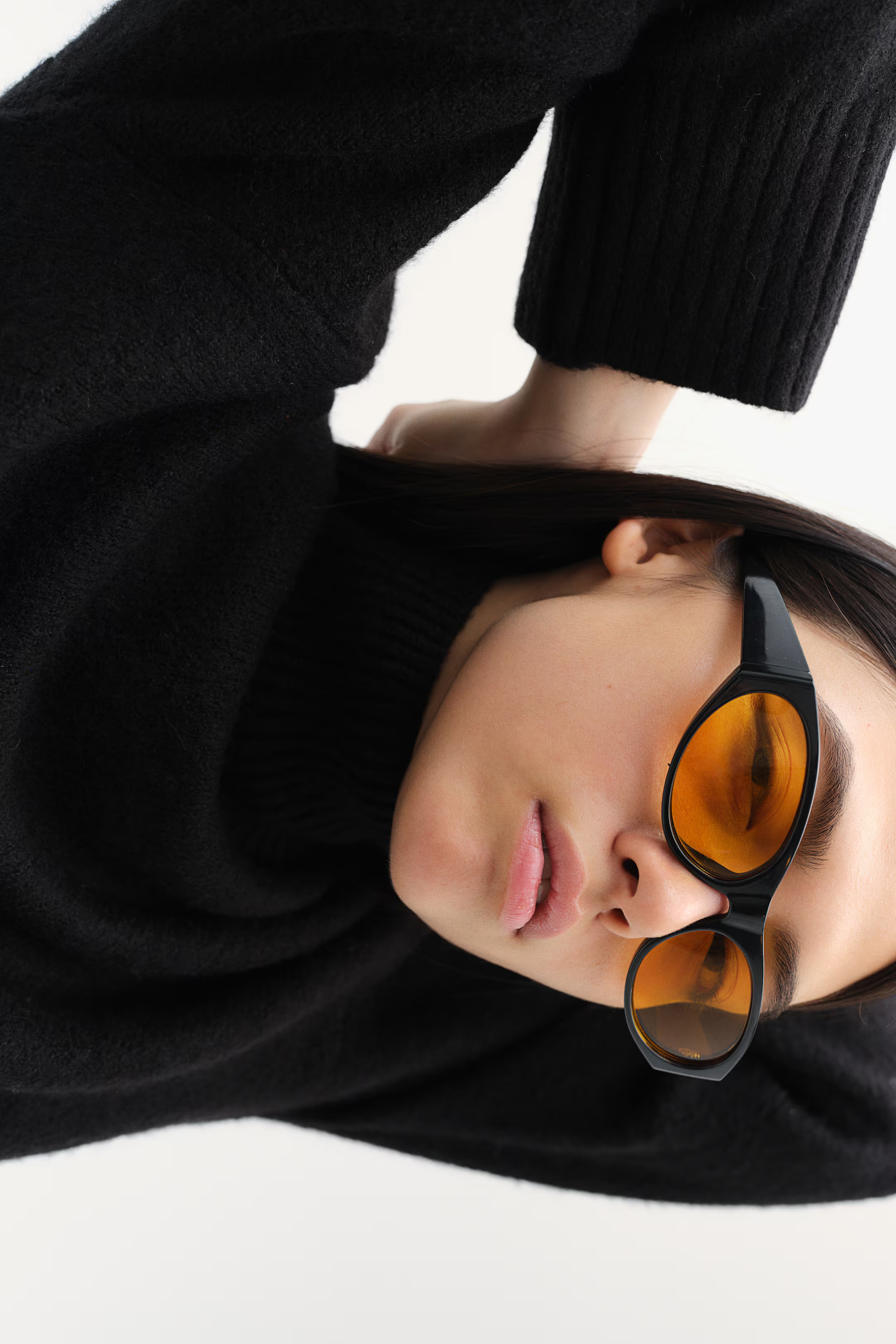 Fine-knit turtleneck jumper | H&M (UK, MY, IN, SG, PH, TW, HK)