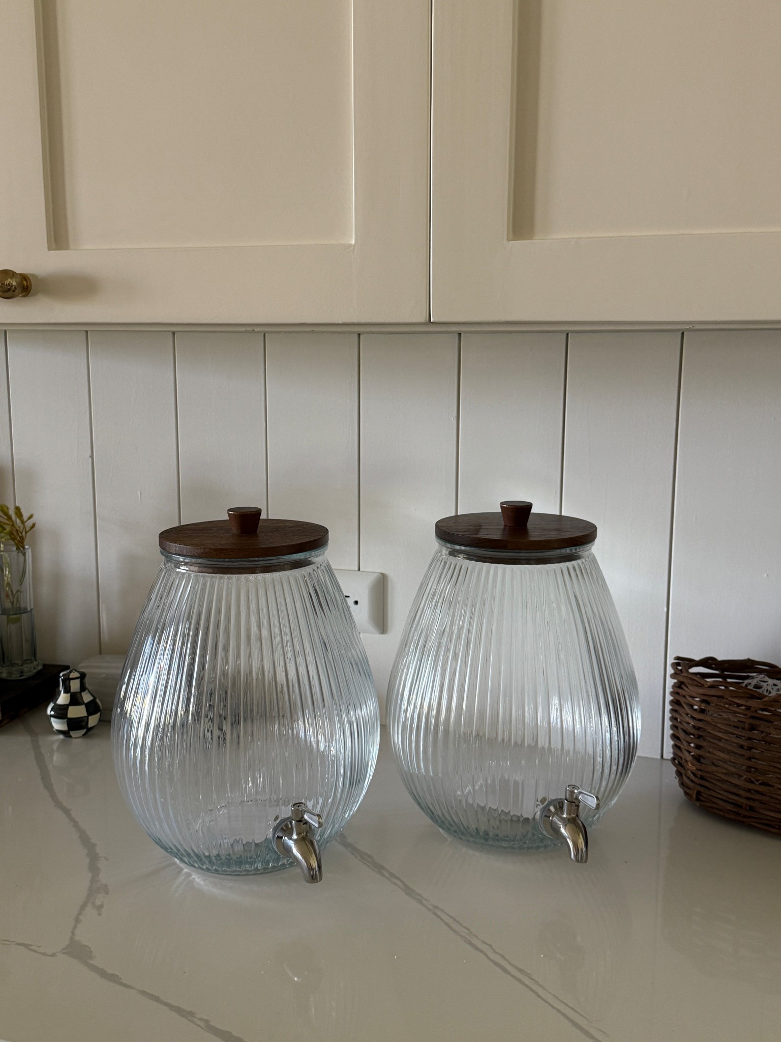 Grabbed these new drink dispensers from Walmart!! They’re so affordable and look so luxe!! 

Budget friendly home finds, hosting finds, Walmart home 

#LTKHome