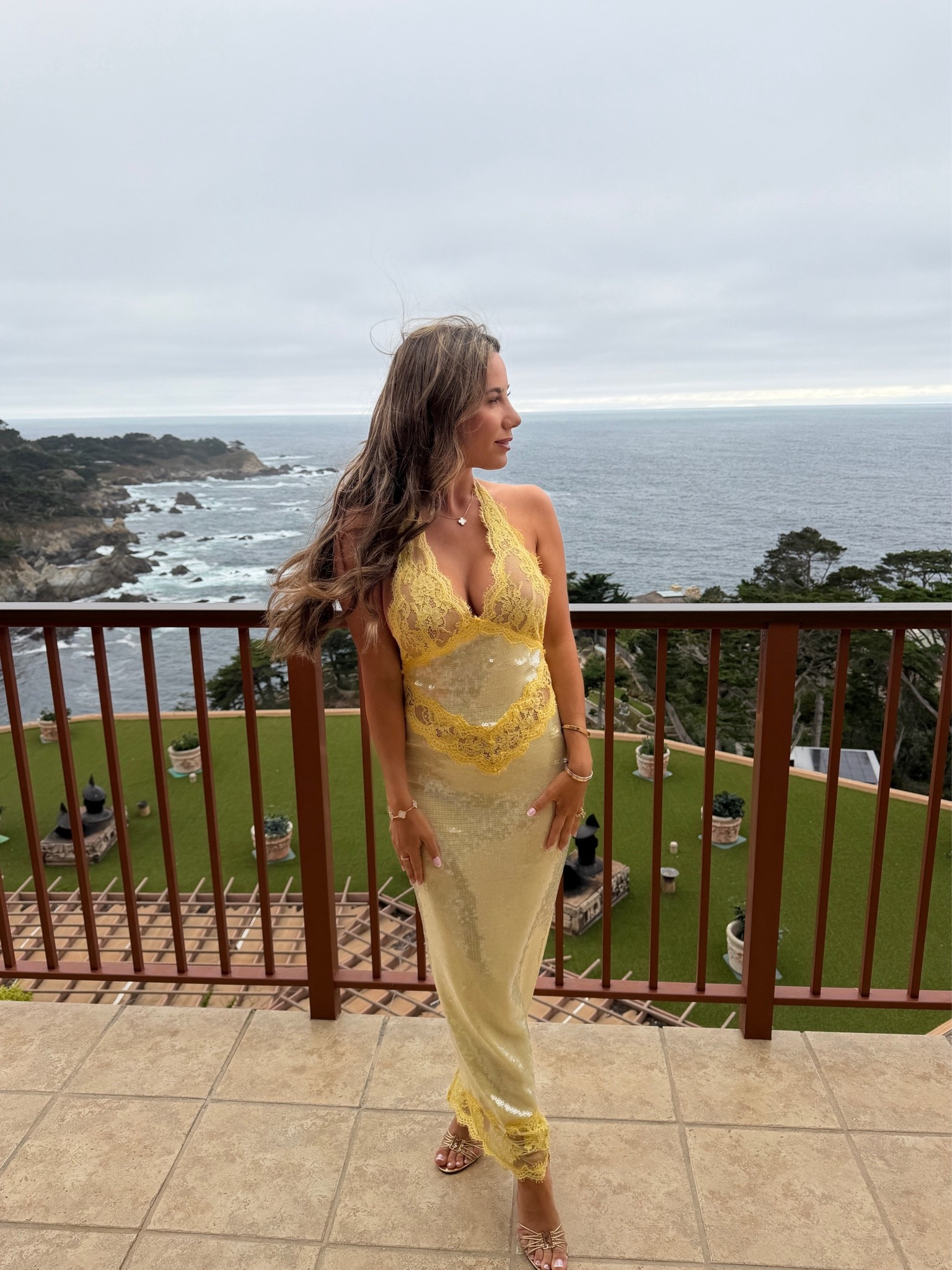 wearing a size xs 💛