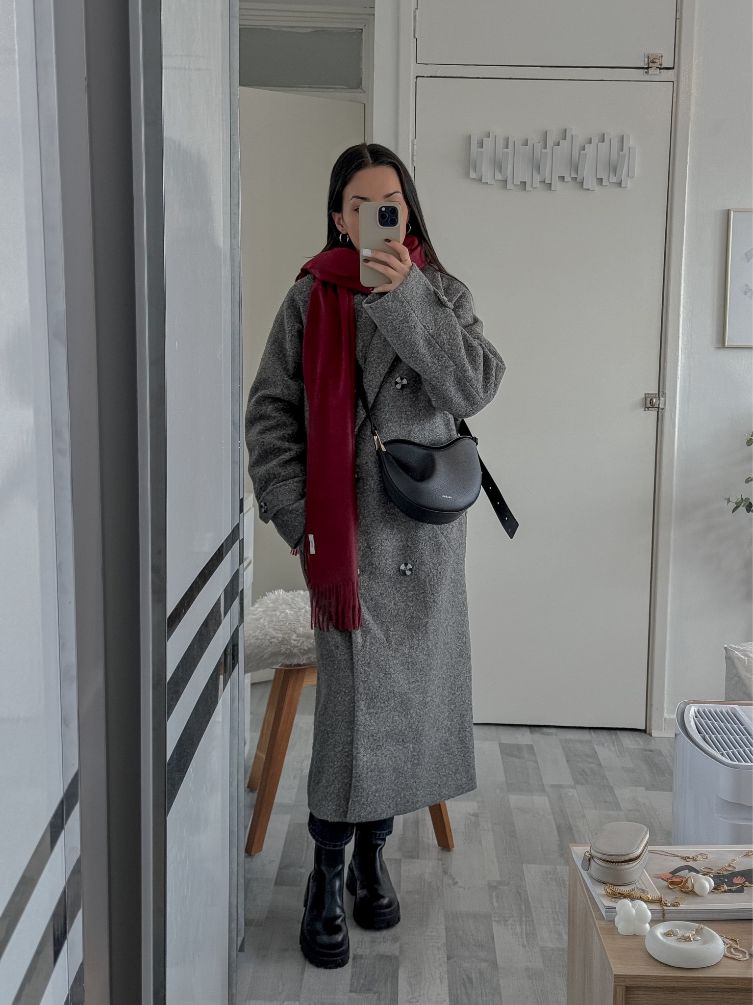 Grey coats with a pop of red 🧣

#LTKfindsunder100 #LTKstyletip #LTKSeasonal