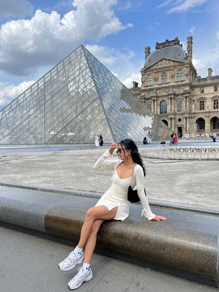 white mini dress 🤍

#LTKSeasonal #LTKeurope #LTKstyletip