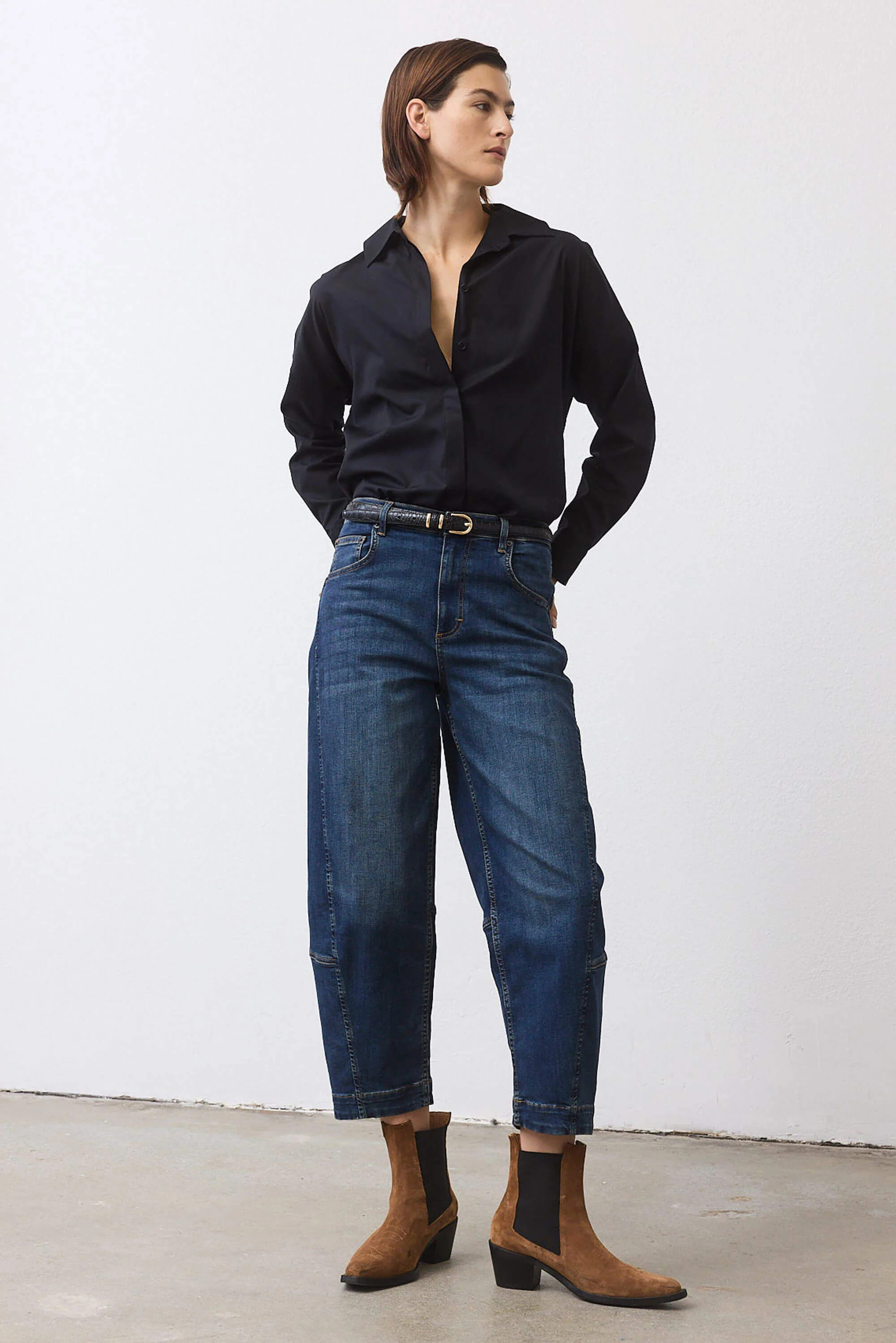 The Ultimate Barrel Leg Jeans 2.0 | Indigo Barrel Jeans - Ruti | Ruti