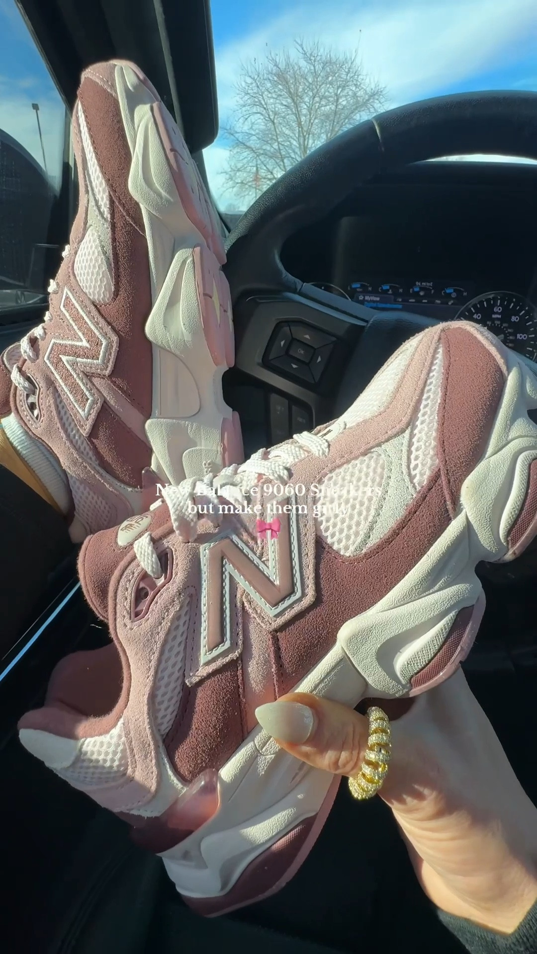 The cushionyyyyy New Balance 9060 sneakers but make them girly! 🎀
I do order my tru size 