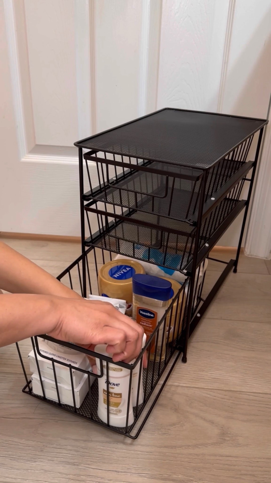 Bathroom organizing 

#cleanhouse #cleaning #organizing #newyear #home

#LTKHome #LTKFindsUnder50