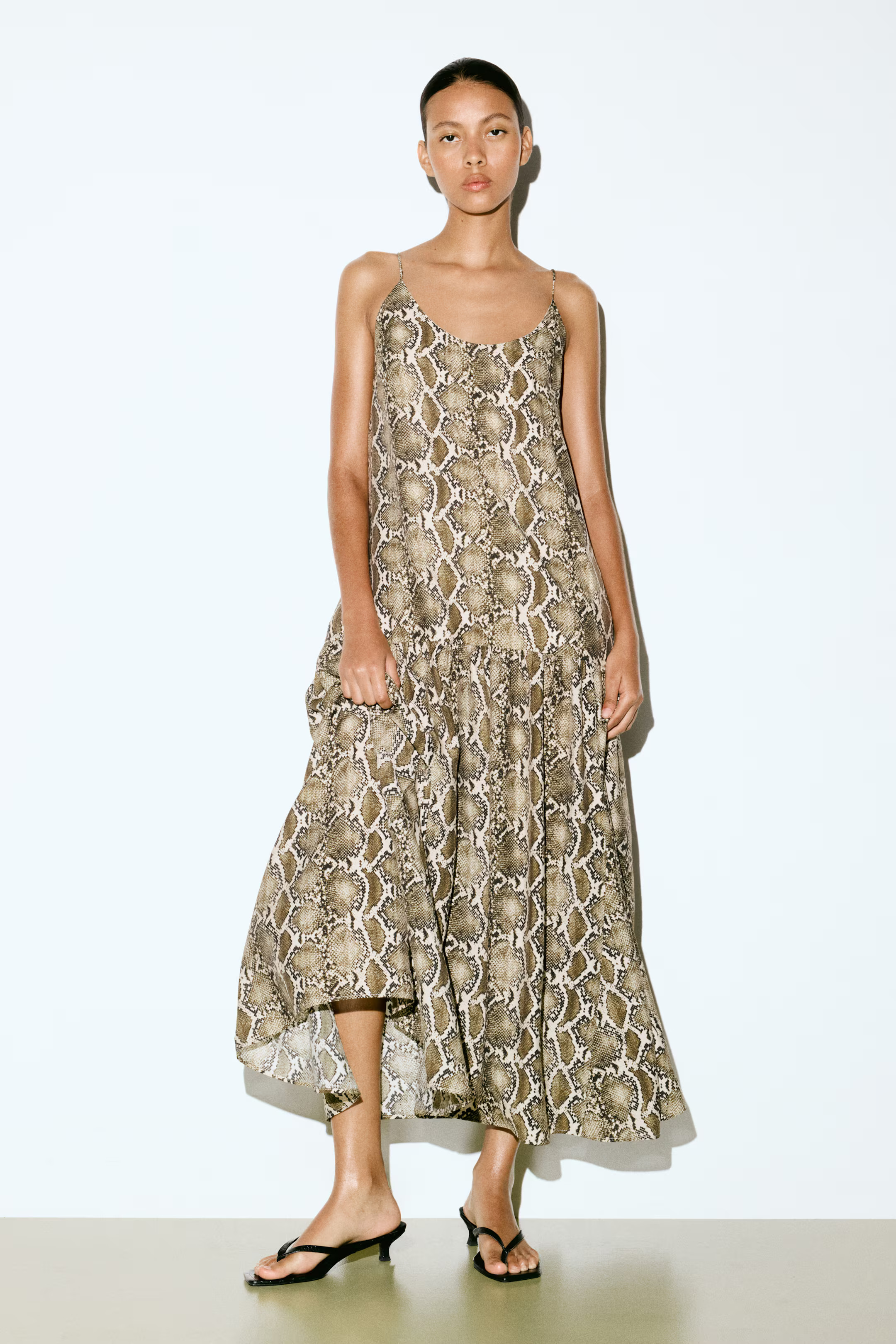 Long strappy dress | H&M (UK, MY, IN, SG, PH, TW, HK)