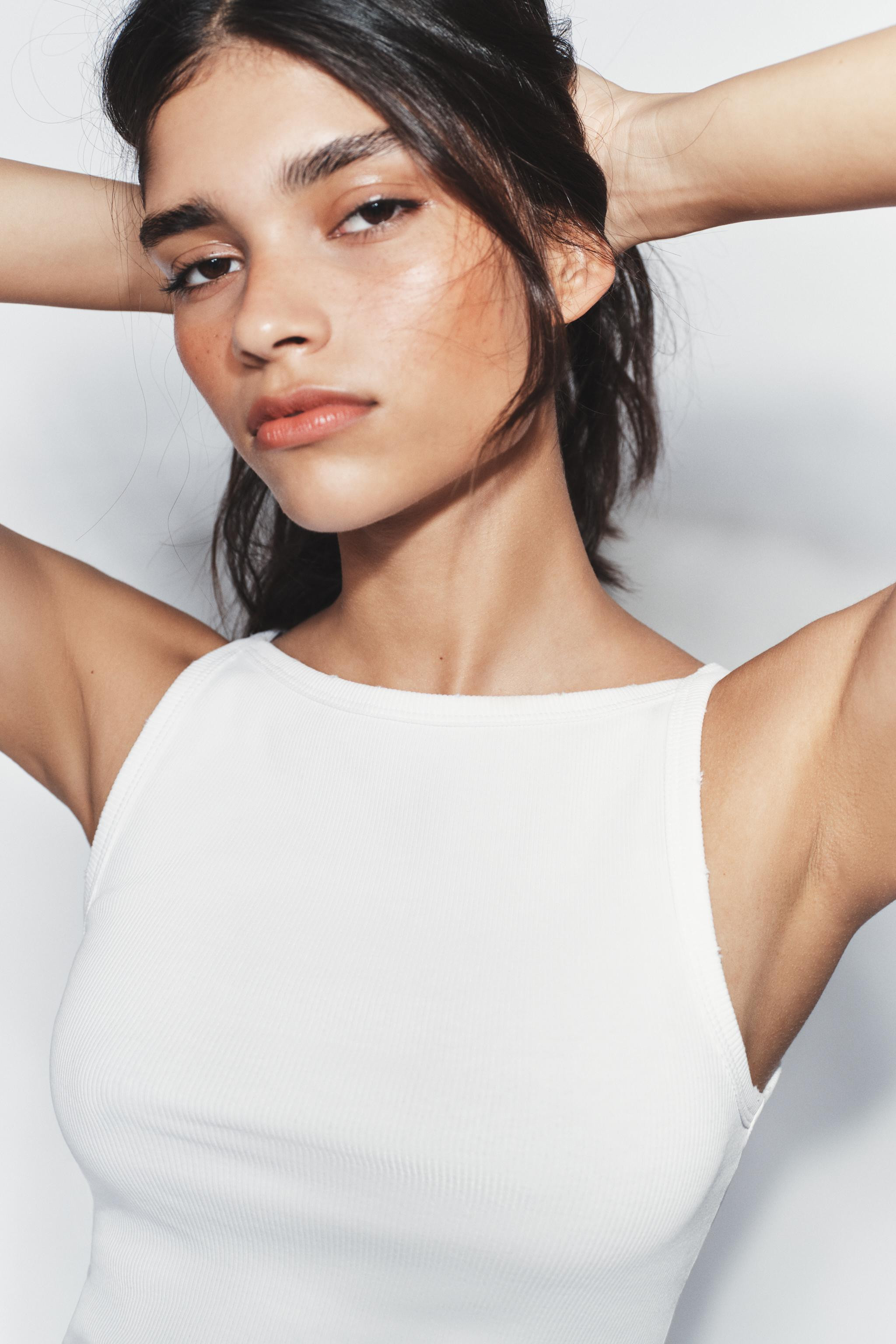 NECKHOLDER-OBERTEIL MIT RIPPENMUSTER IN VERWASCHENER OPTIK | Zara DE