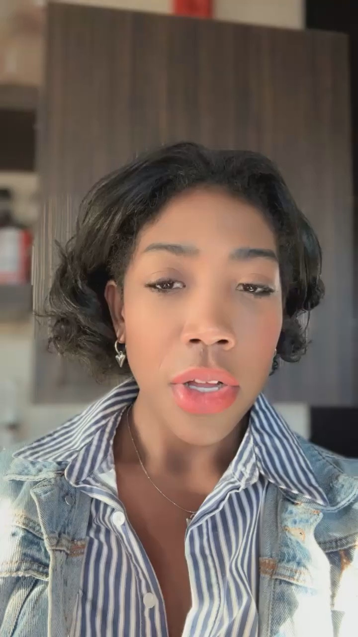 Your Valentine’s Day accessory? Found. 💕
Heart-shaped earrings that do all the talking.
🛍️ Tap to shop before Cupid beats you to it.

#LTKdayinmylife #LTKValentine #LTKgrwm