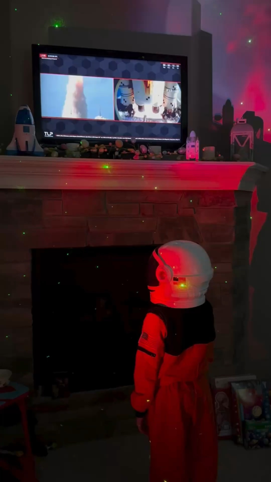 Maybe someday we can watch a launch in person 🚀🌕

#nasa #artemis #rocketlaunch #futureastronaut #spaceshuttle 
@nasa