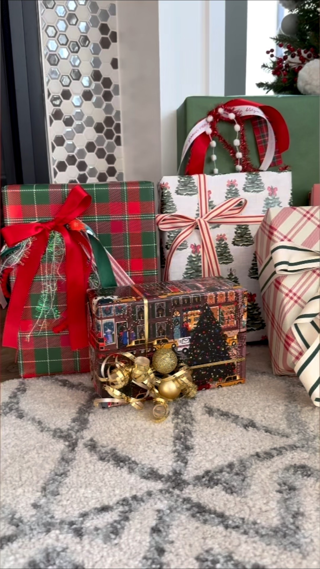 Traditional gift, wrap, ideas, traditional Christmas, how to wrap a gift

#LTKHome #LTKSeasonal #LTKHoliday