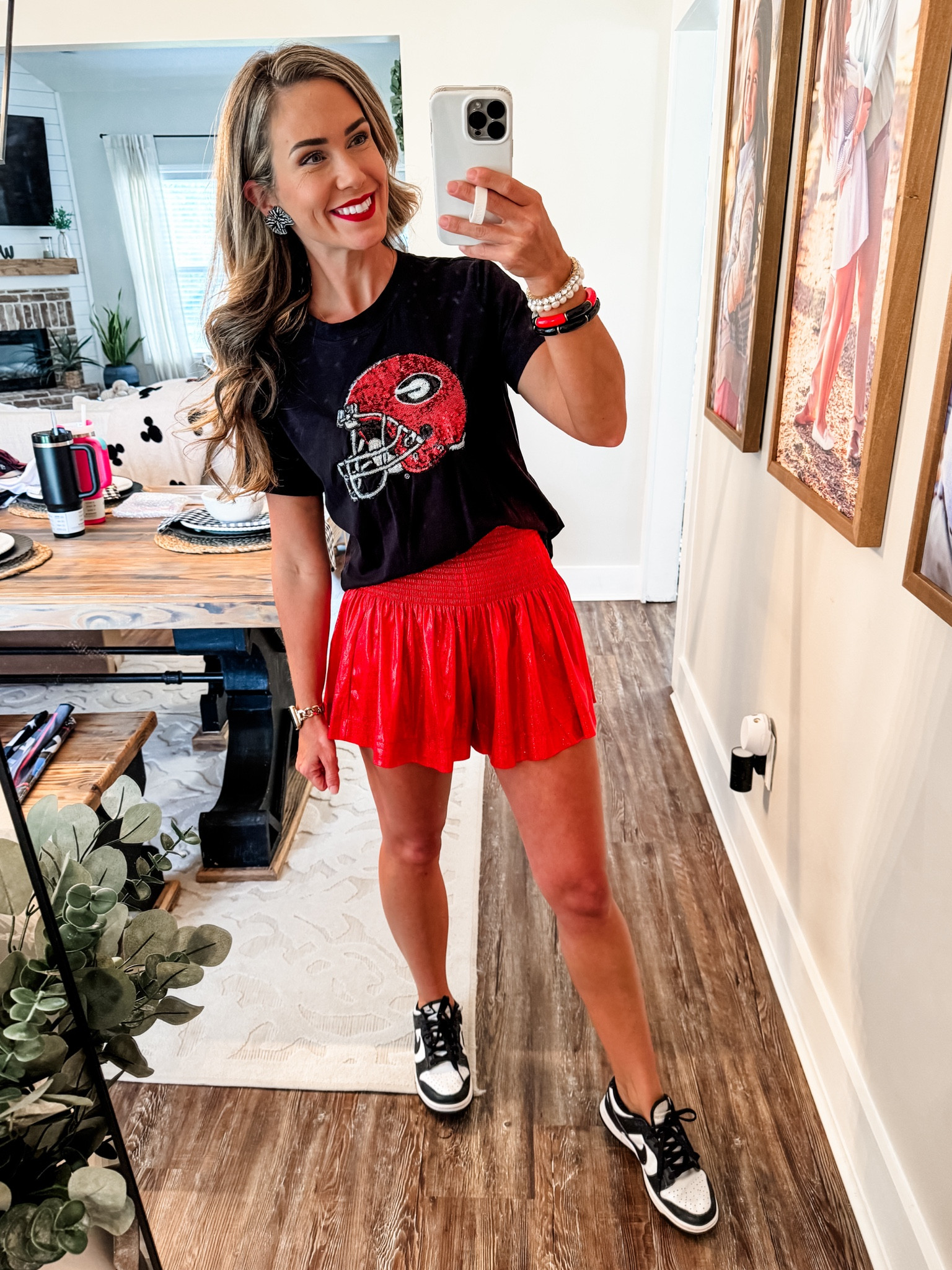 Game day OOTD

Queen of sparkles. Football.
Game day. Go dawgs. Fall.
Sports.

#LTKSeasonal #LTKU
#LTKStyleTip