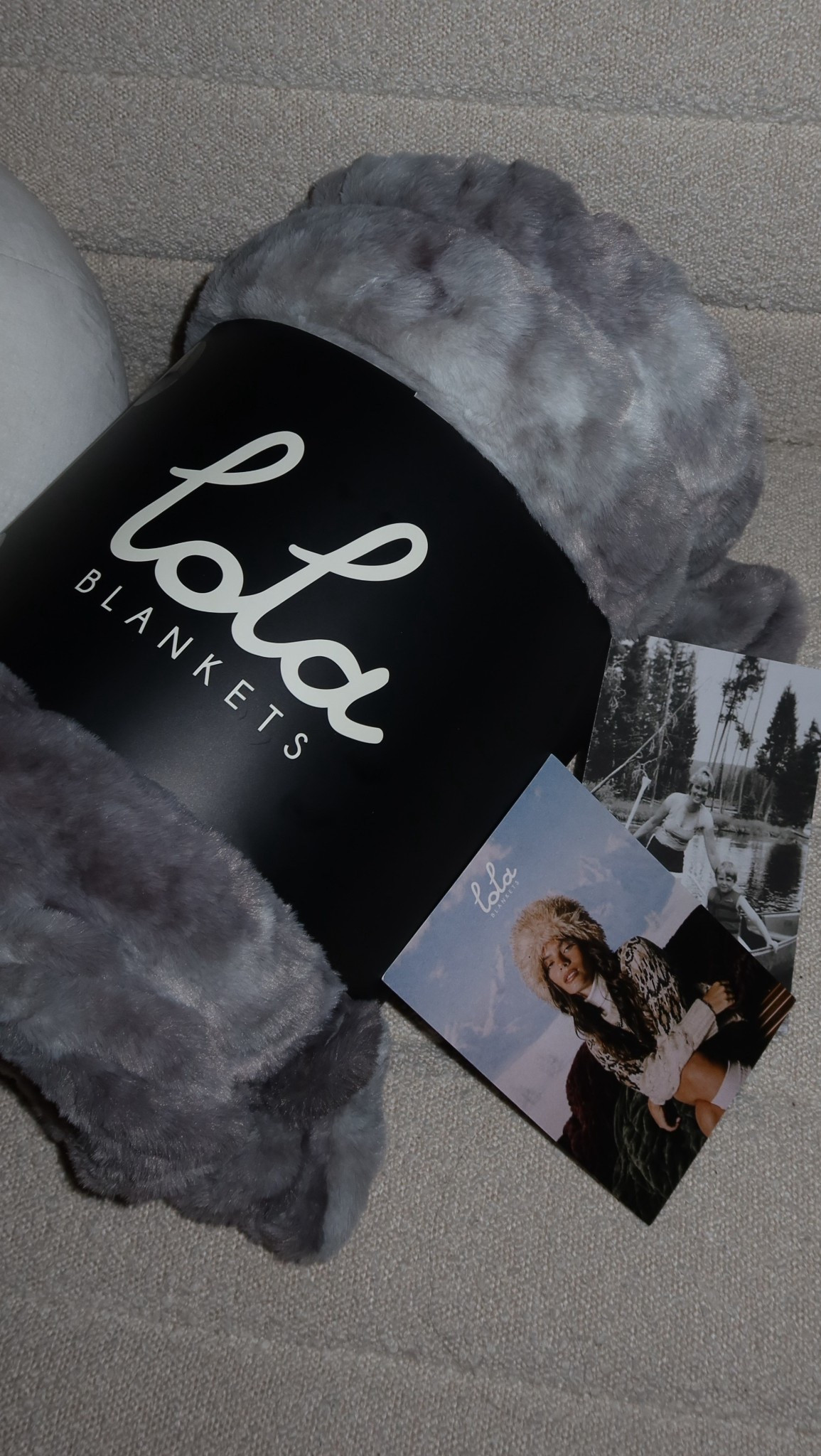 It's cozy season and Lola Blankets is having an early black Friday sale - use code HENNA55 for 55% OFF Sitewide starting Nov 1st 

#LTKHome #LTKSaleAlert #LTKGiftGuide