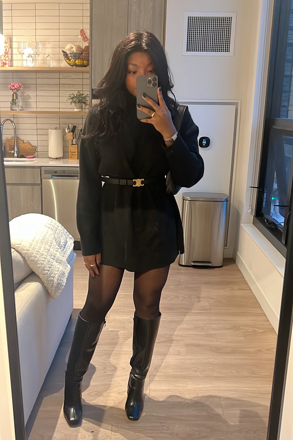Sweater dress outfit 
- bag: https://c8.is/3SCCIlP

#LTKstyletip #LTKHoliday #LTKSeasonal
