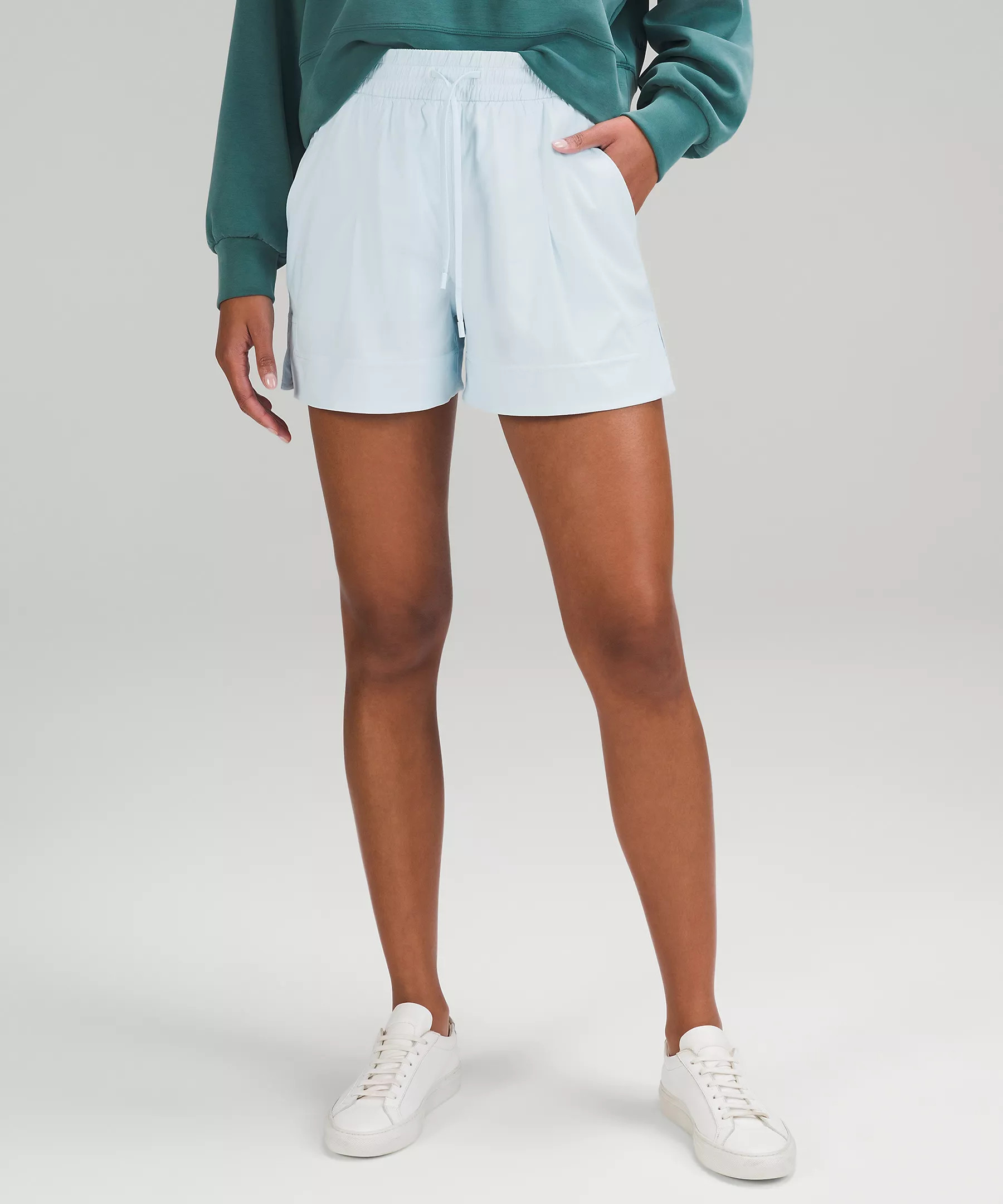 Lightweight Mid-Rise Short 3.5" | Women's Shorts | lululemon | Lululemon (US)
