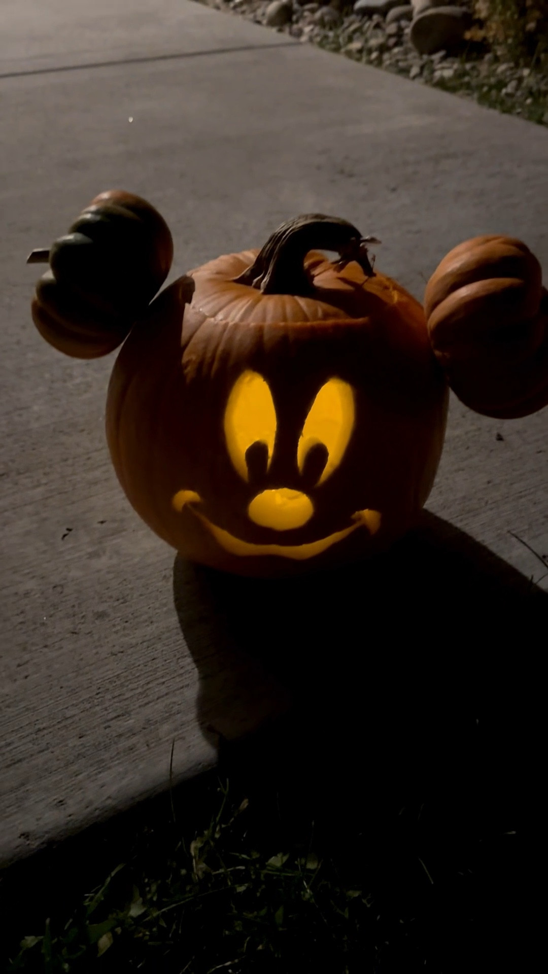 Make pumpkin carving easier with these tools I love&  my free stencils!



#LTKSeasonal #LTKHalloween #LTKFamily