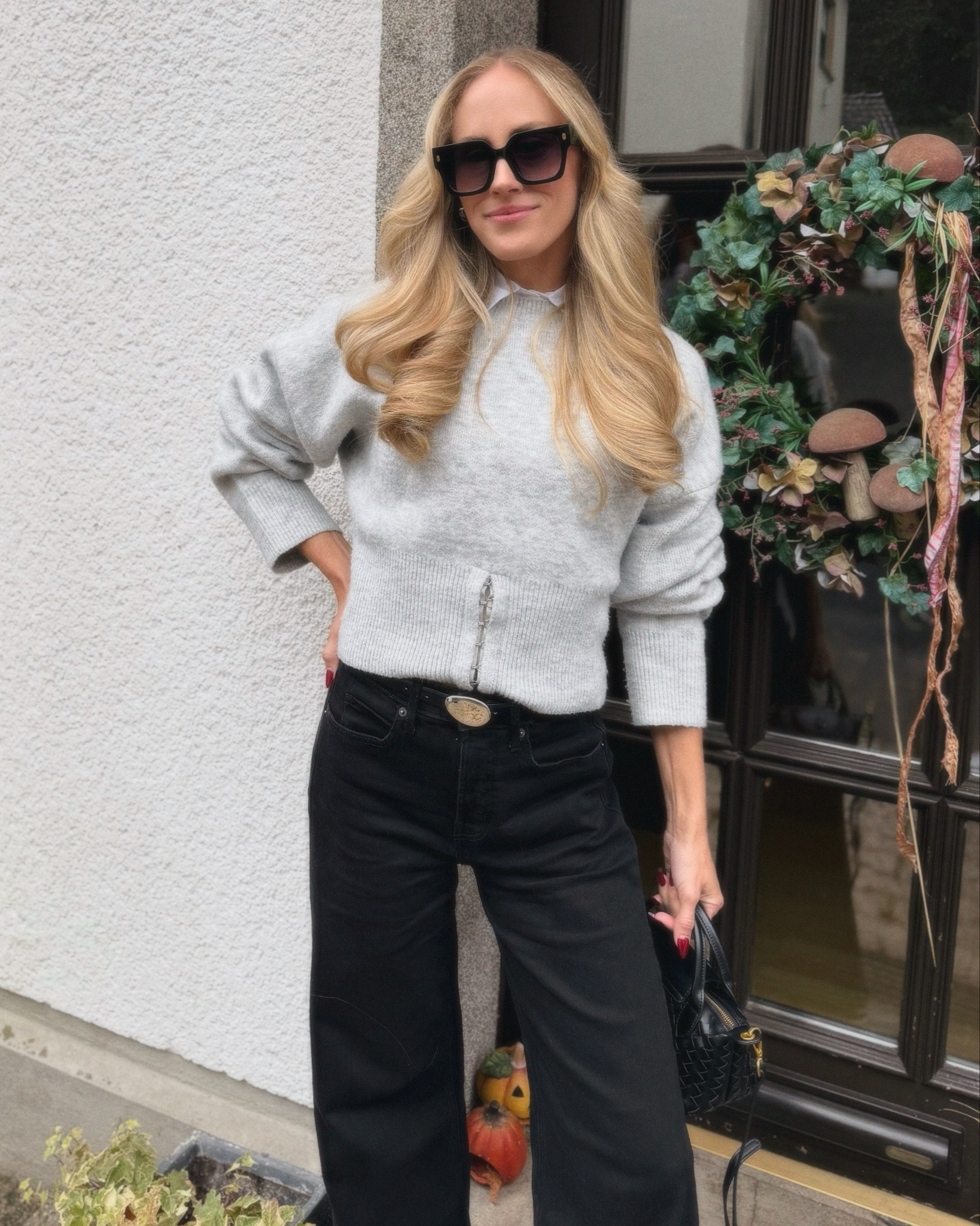 I’ll be throwing on a collar underneath my sweaters until further notice. I linked options for the sweater with the same fit as mine 🤍

#LTKFindsUnder100 #LTKSeasonal #LTKStyleTip