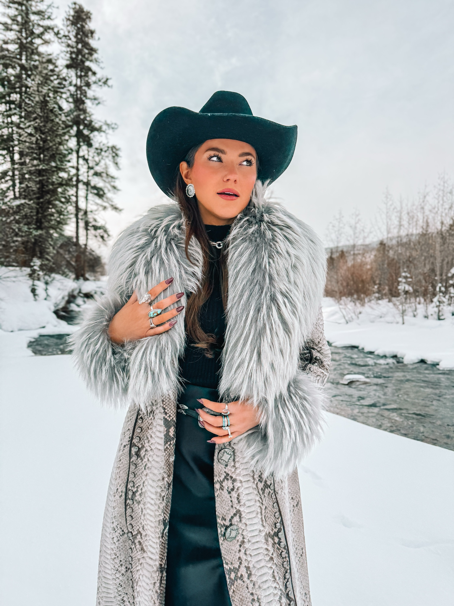 Western Snow Bunny ❄️ Coat is “Kyleigh” Jacket from Double D Ranch!

Marfa Boots: “CARA15” for discount

Gigi Pip Hats: “carak15” for discount!

#winterfashion #westernfashion#LTKHoliday

#LTKStyleTip #LTKSeasonal