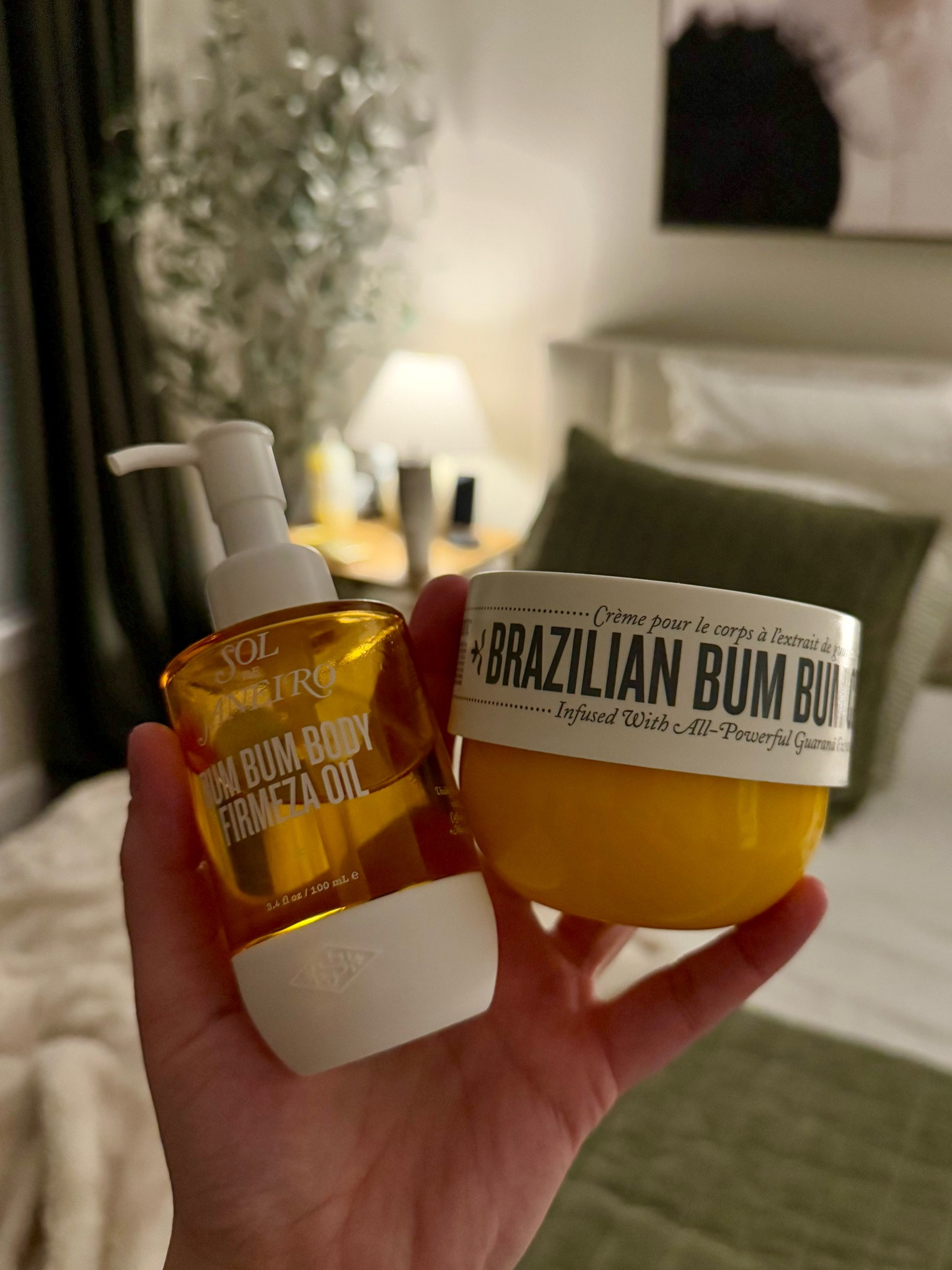 The perfect post shower duo @soldejaniero