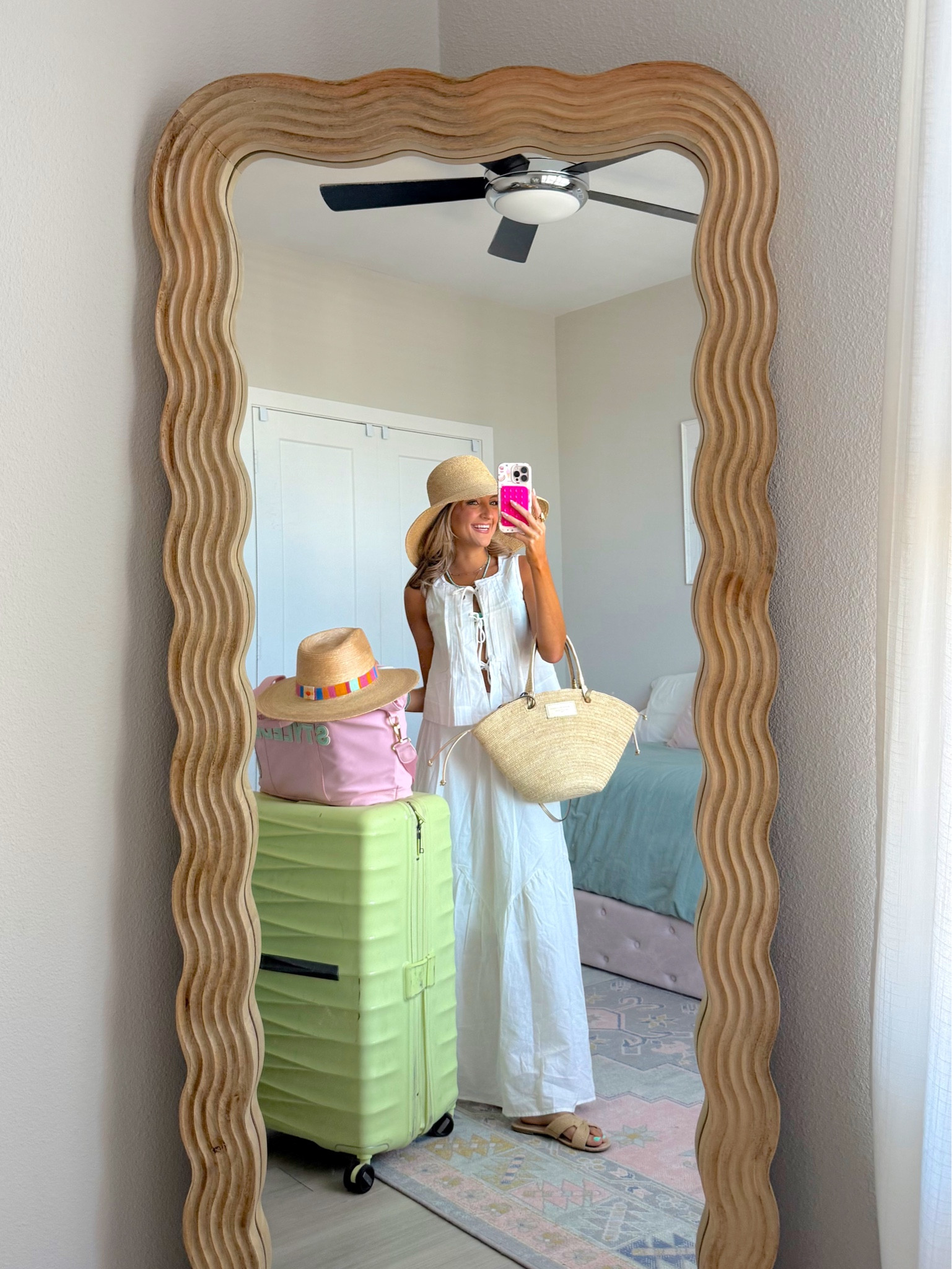 the cutest travel day outfit 🌴🩷 FOMCKENZIE for 10% off this vacation set. Perfect cruise outfit for embarkation day 🤭

#LTKTravel #LTKootd