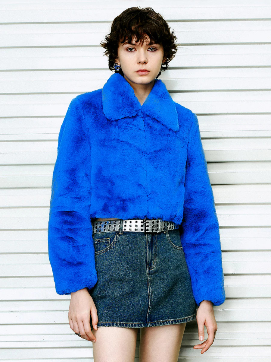 Cropped Straight Furry Coat | Urban Revivo
