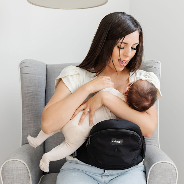 tushbaby Hip Seat Carrier in Black/Standard Polyester | Babylist