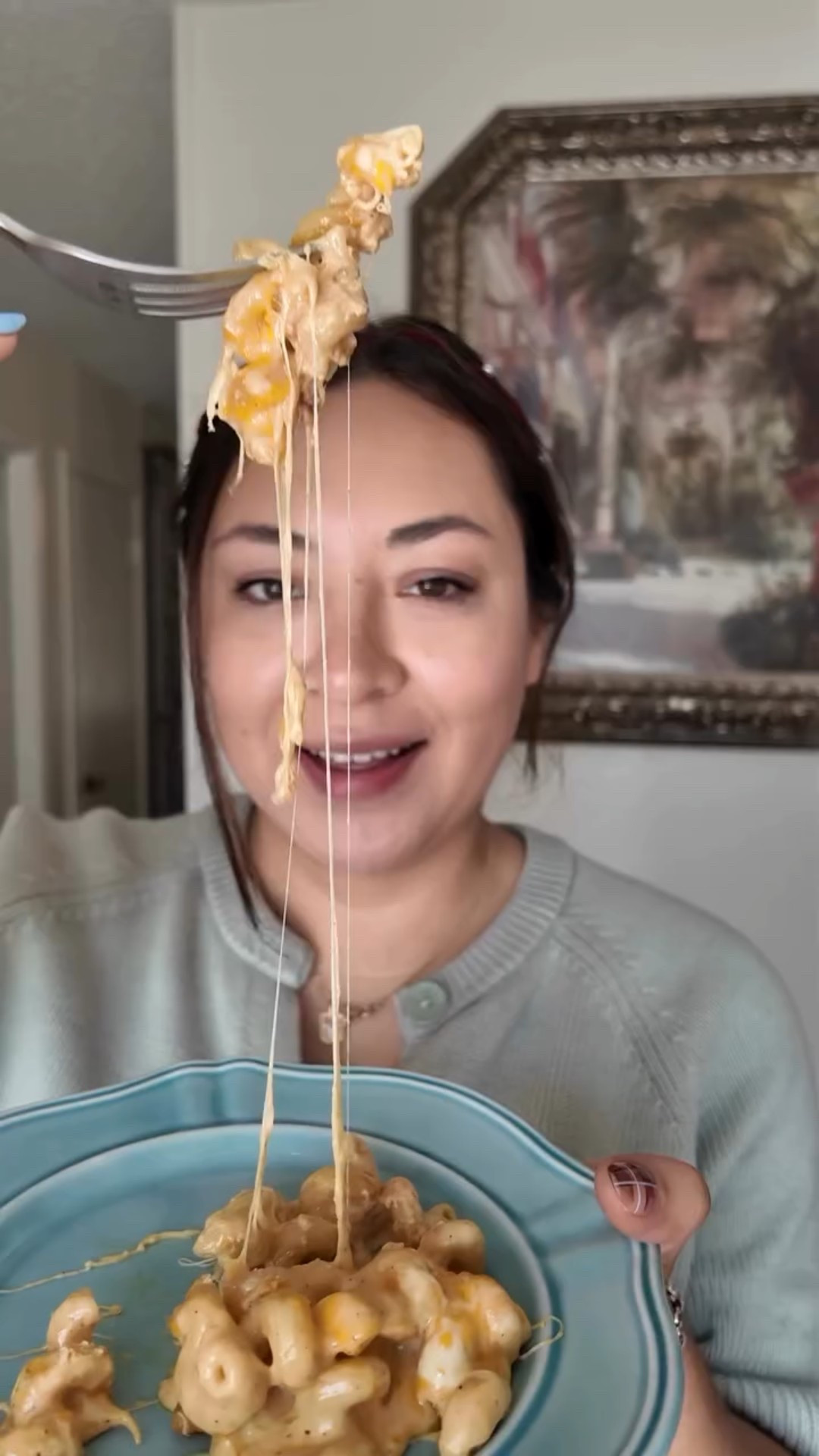 Anyone else in charge of the mac? I followed Tini’s recipe & it did not disappoint! Wishing you all a Happy Thanksgiving ❤️

#thanksgiving #recipes #holidayrecipes #momblogger