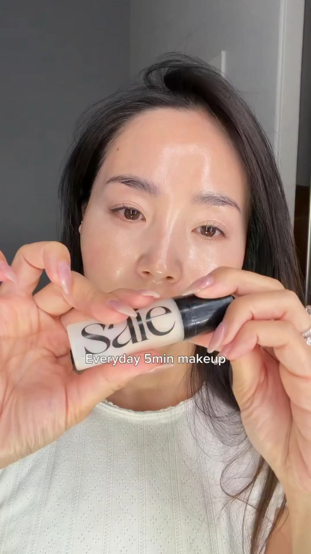 5min everyday makeup💕 
@saiebeauty starglow super gel
@armanibeauty dolci makeup blush 2
@westmanatelier baby cheeks blush stick petal
@yslbeauty conture mini clutch eye shadows 310
@merit clean lash mascara black
@westmanatelier super loaded tinted highlight Peau de parla
@narsissist afterglow lip balm 888
@eadem.co lip balm sakura shaved ice 
#everydaymakeup #glowymakeup