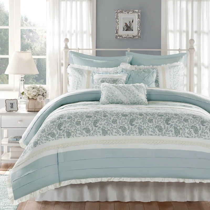 Hailee Traditional Cotton Floral Comforter Set | Wayfair North America