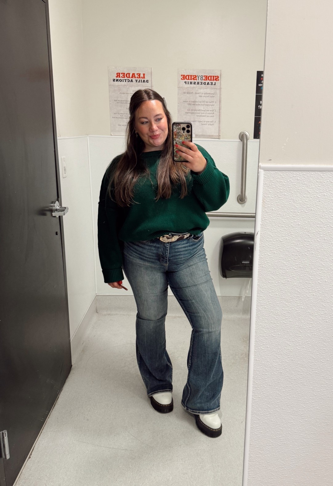 my favorite high rise jeans! size down 1 size!

#LTKStyleTip #LTKMidsize #LTKSaleAlert