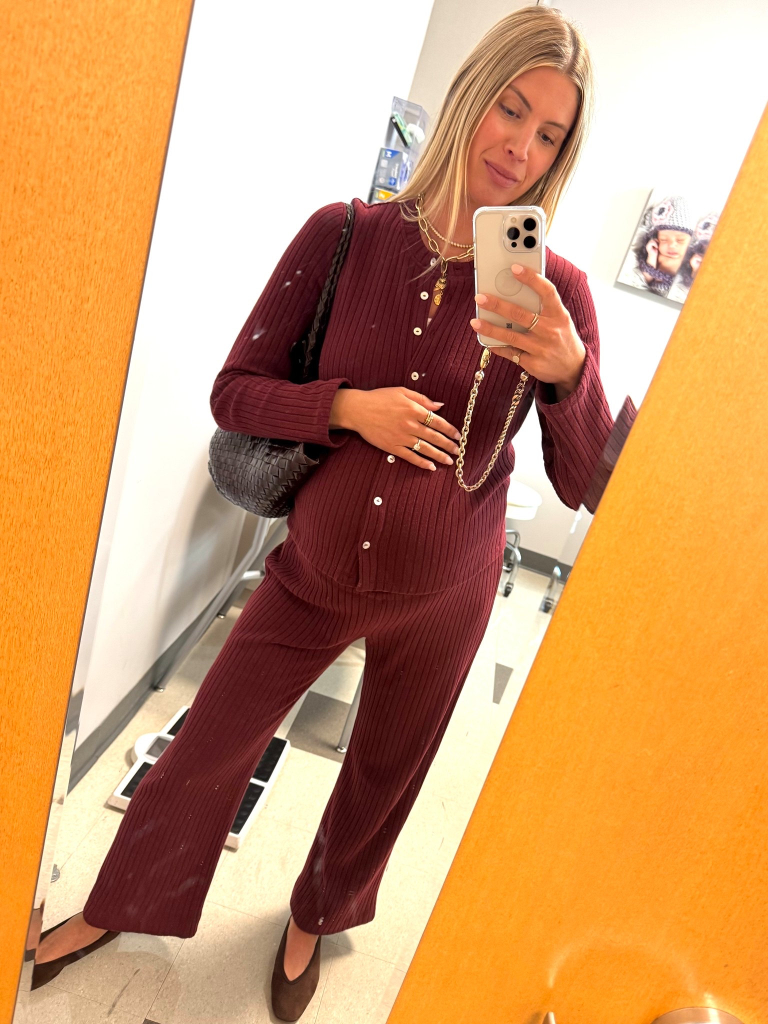 Coziest set for fall.

Non-maternity! But post baby friendly. Wearing size M top, S bottom.

#LTKSeasonal #LTKBaby #LTKBump