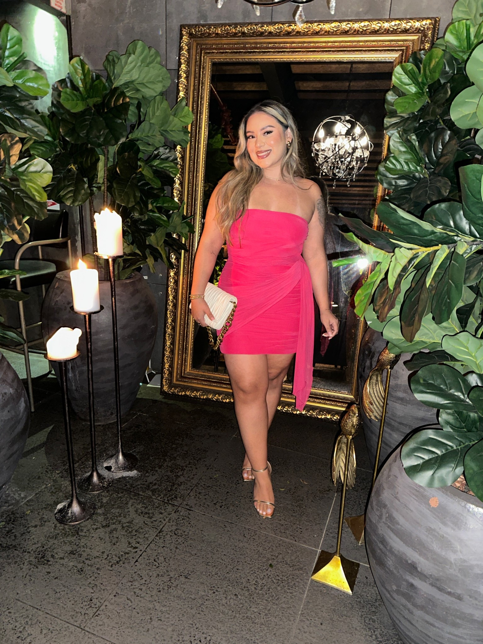 Hands down one of my favorite Amazon Dresses🩷 

Wearing a size L, it’s stretchy! 