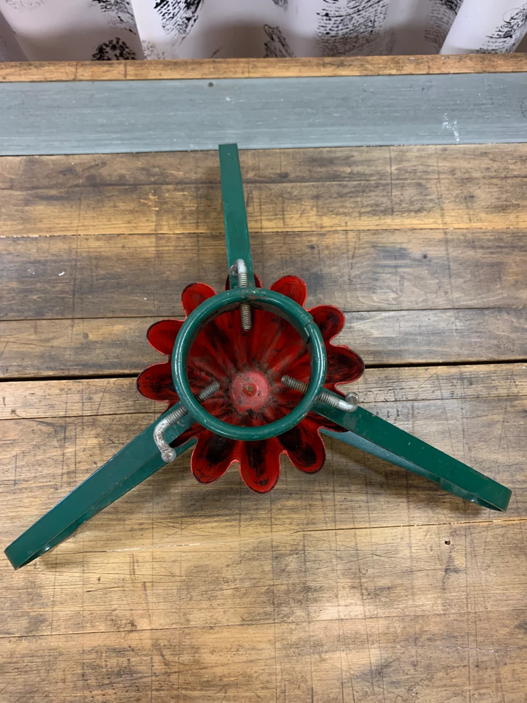 1950’s S-B Mfg. Co Fluted Christmas Tree Stand | Etsy (US)