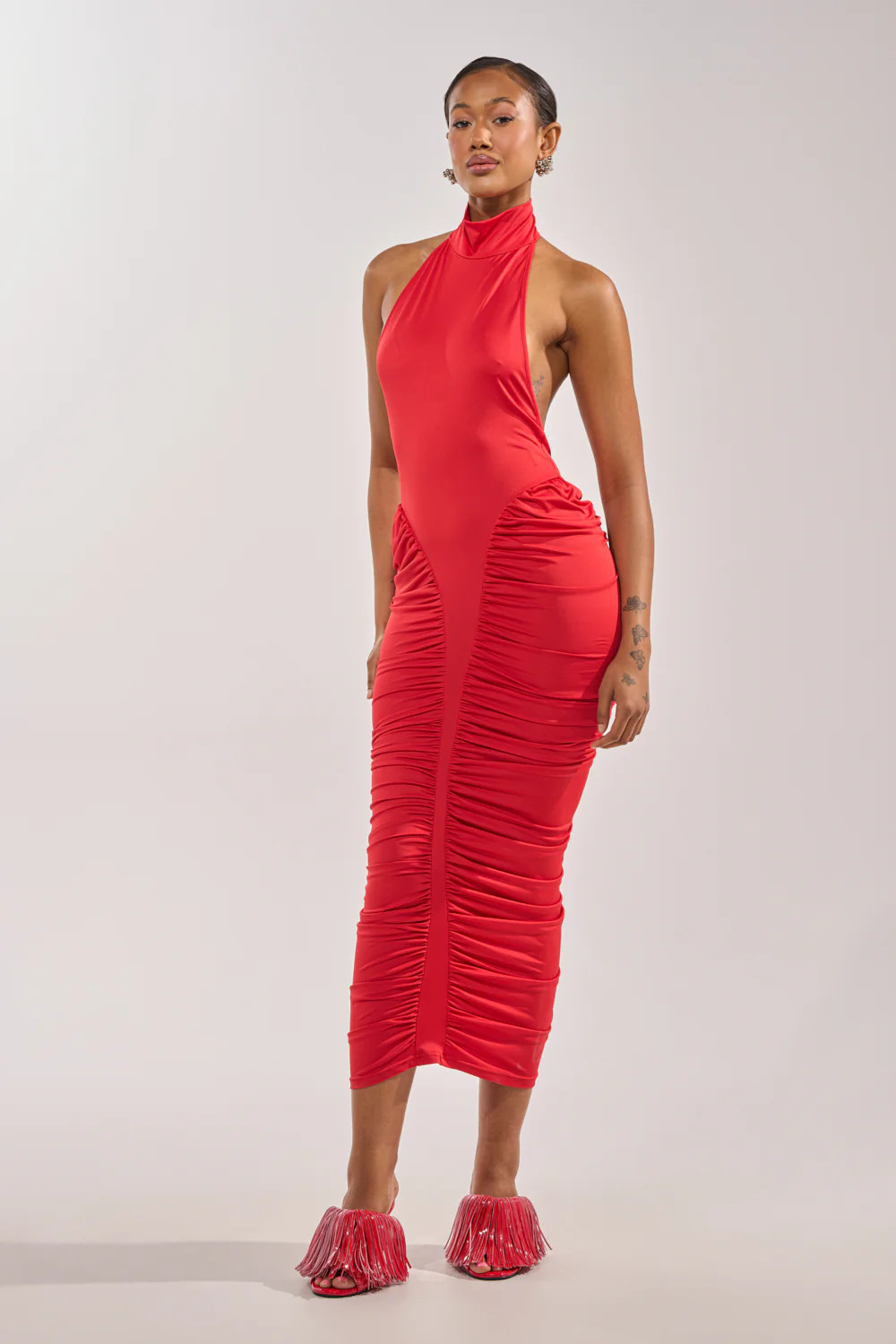 HIPS DON'T LIE RUCHED MAXI DRESS IN RED | AKIRA