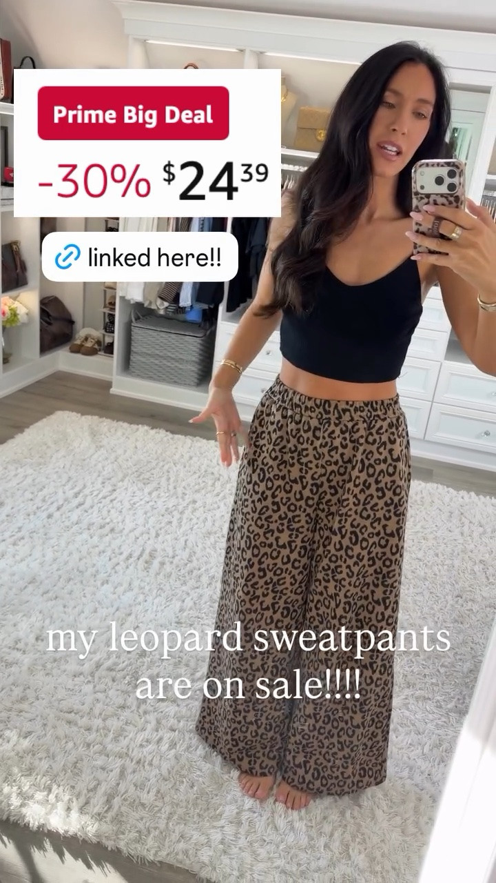 My favorite sweatpants are $24 today and tomorrow only!!!

I’m wearing a size small🖤