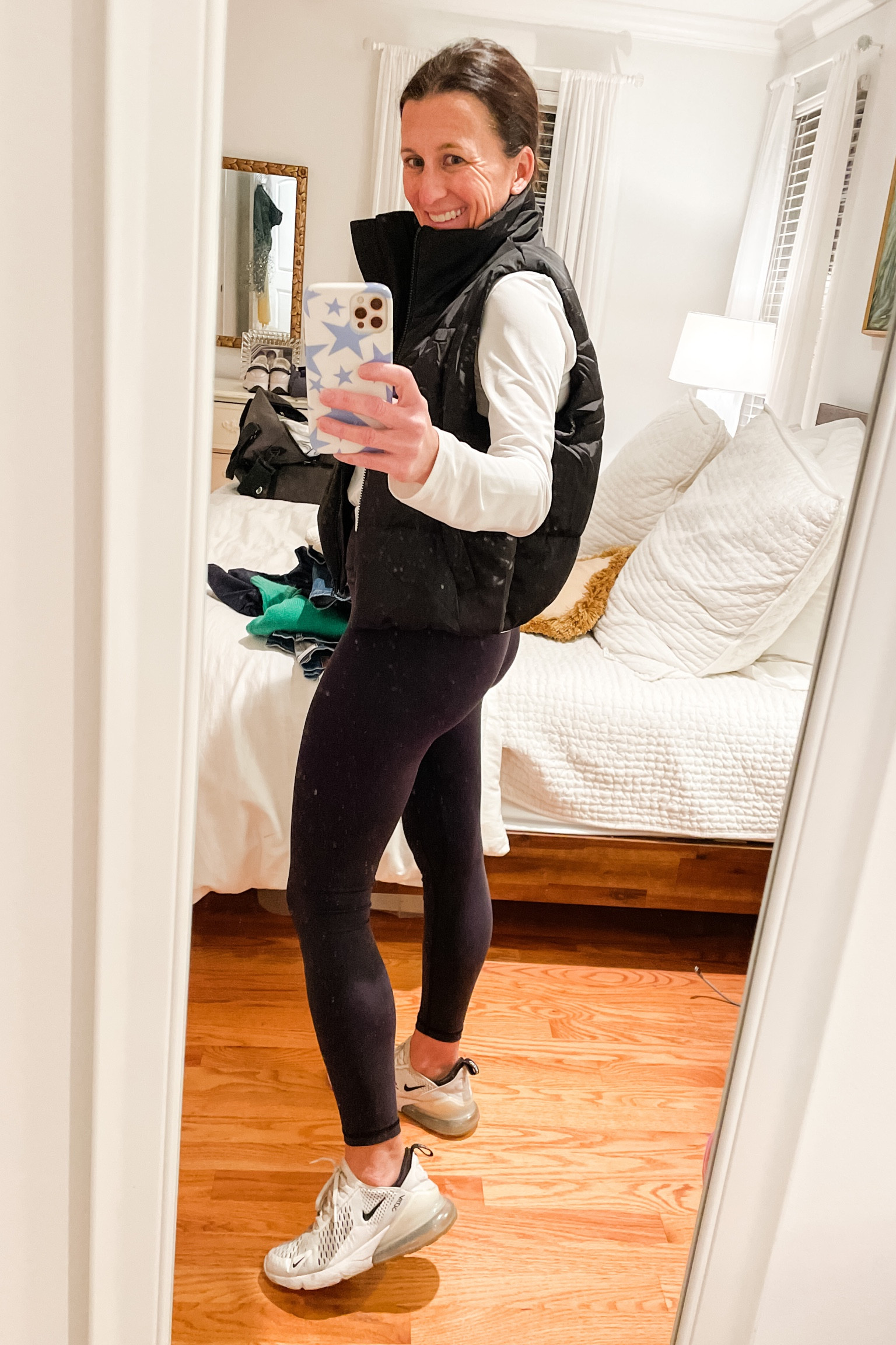 I’ve been eyeing the Lulu puffer vest but struggle to justify it on my #teacherbudget 😆 Linked it for you if you want to splurge! But this Amazon dupe is going to do just fine!! AND it’s 30% off! I ordered it this morning and it was on my doorstep by this evening. Gotta love Prime! I’m wearing a small, but I think I’d order an XS next time. I’d say it’s true to size. 