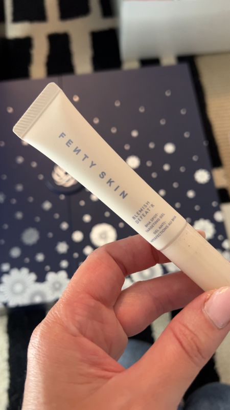 Blemish spot targeting gel that you apply BEFORE concealer - has amazing reviews! Can’t wait to try 

#LTKbeauty