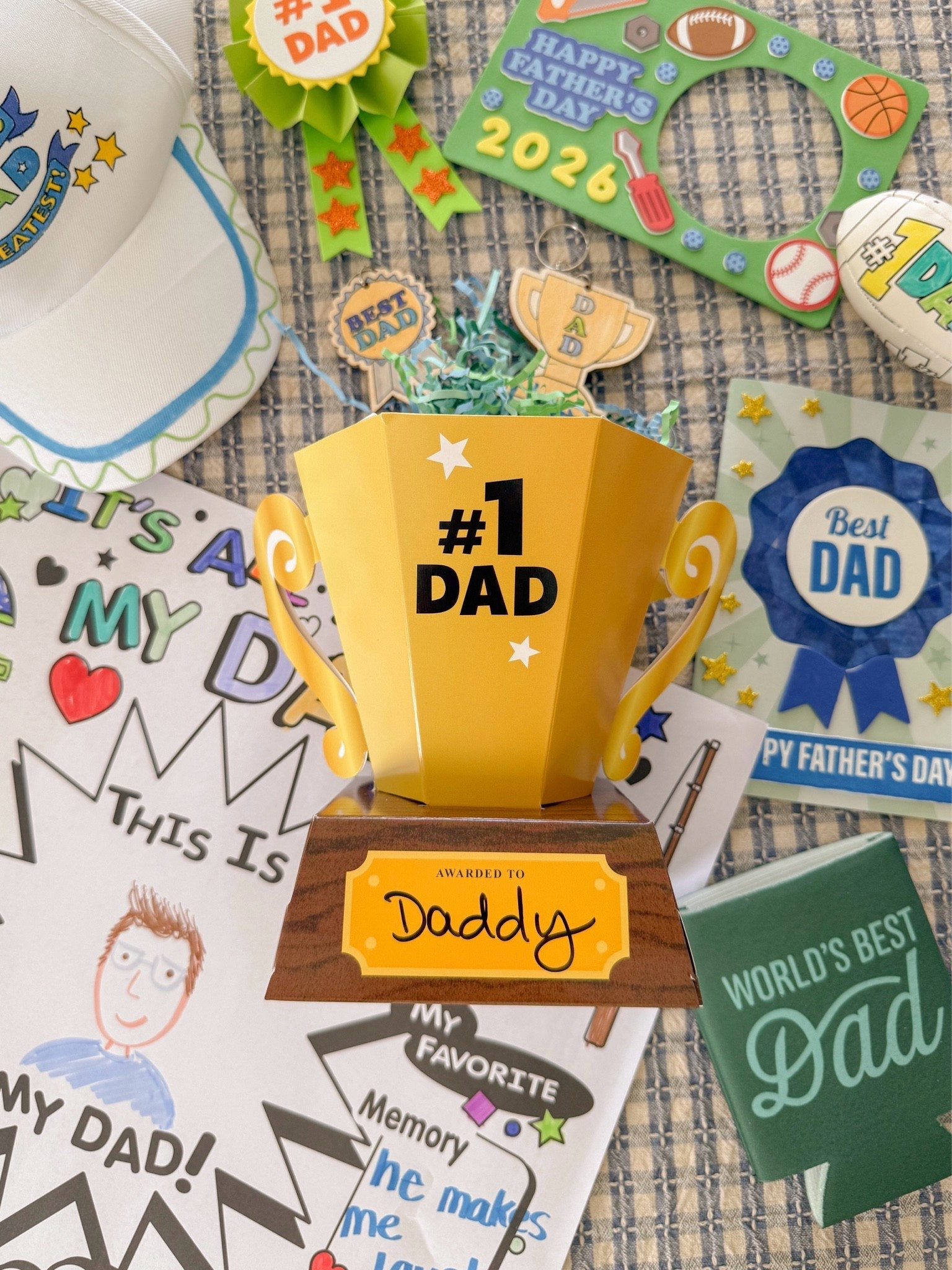 Easy Father’s Day crafts for kids 🏆

#LTKmomlife #LTKKids #LTKdayinmylife