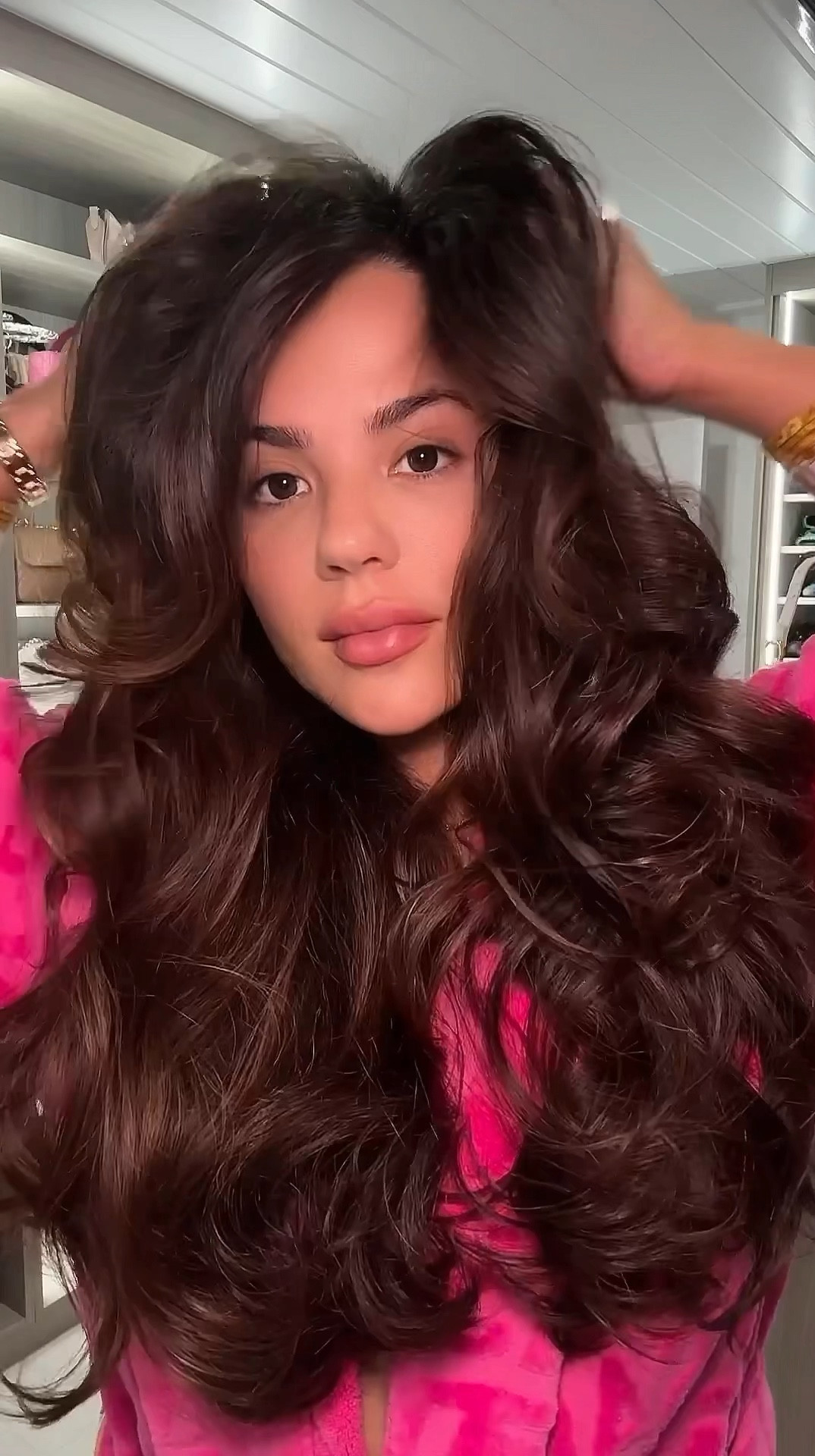 Let’s style our hair together 

#LTKBeauty #LTKStyleTip #LTKVideo