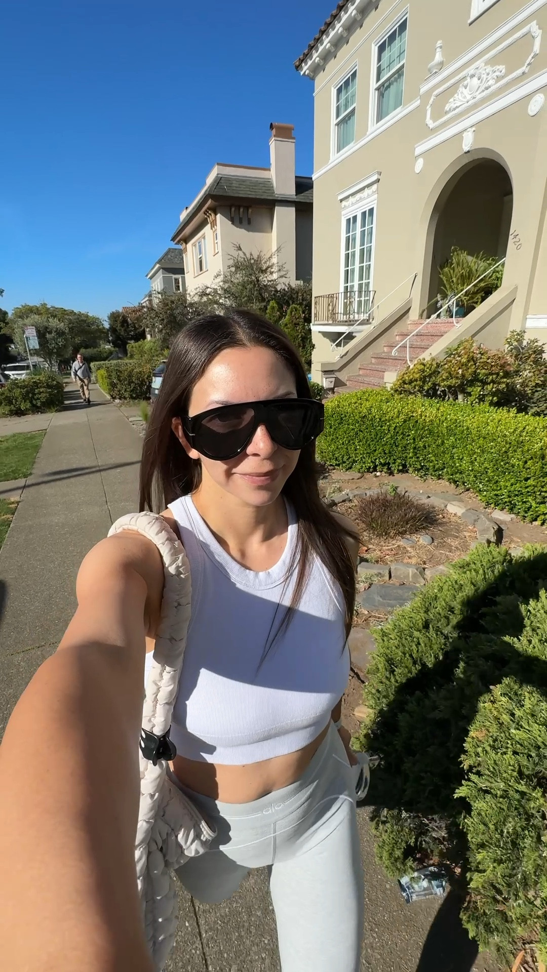@Alo Yoga workout outfit

@Alo Yoga bra top- medium
@Alo Yoga leggings- small
@Target puffer tote bag
Amazon sunglasses
New balance 9060 sneakers
Tavi grip socks

Petite, barre outfit, Pilates outfit, active wear, fitness, gray leggings

#LTKPetite #LTKfitnessgoals #LTKActive