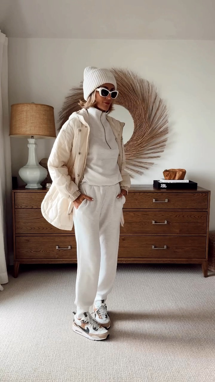 Holiday errands just got a whole lot more fashionable. Here are two easy-to-throw on winter outfits that will keep you comfy and warm even on your busiest days. While cozy, these pieces are elevated enough to wear from a hectic morning out to an evening filled with fun plans. My favorites? This half-zip knit (which is selling fast!) and these high quality sweatpants. 

#LTKShoeCrush #LTKSeasonal #LTKStyleTip