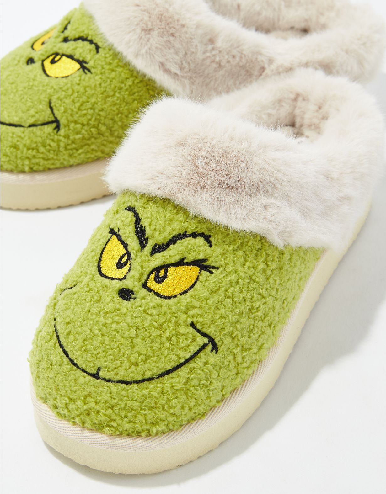 AE Grinch Slipper | American Eagle Outfitters (US & CA)