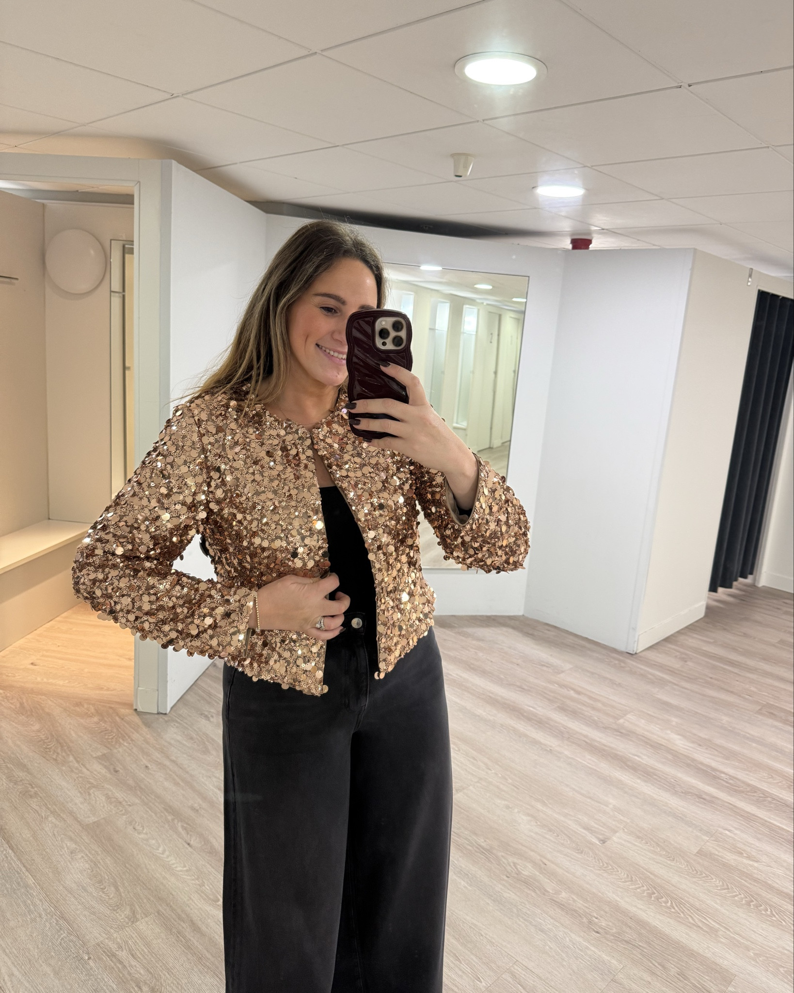 M&S jeans and a nice top 

#LTKjeans #LTKfestive #LTKmidsize