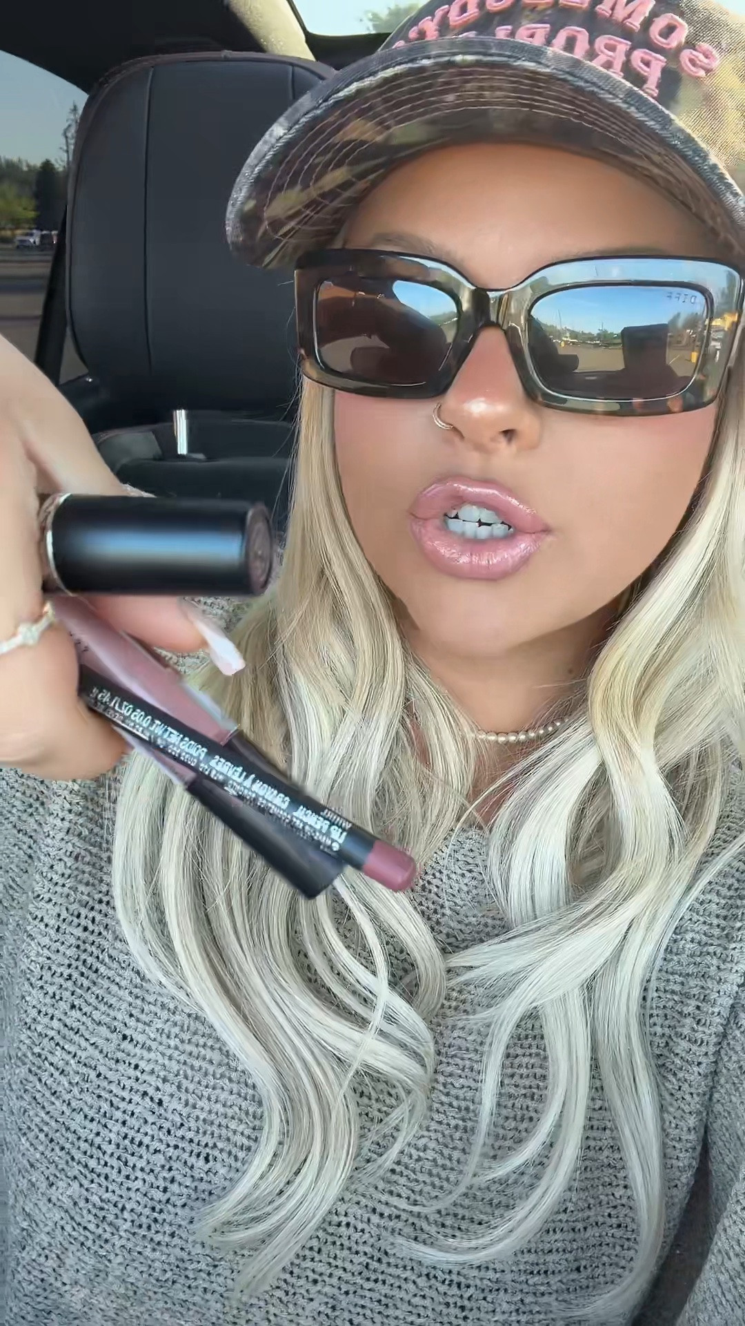 Seriously so beautiful! This is MACs OG Glossy lip combo! It’s iconic and the perfectttt pinky nude ✨💕 the liner is in the shade whirl, the lipstick is in crème cup, and the gloss is in “dreamy”! Linked them all below for you!