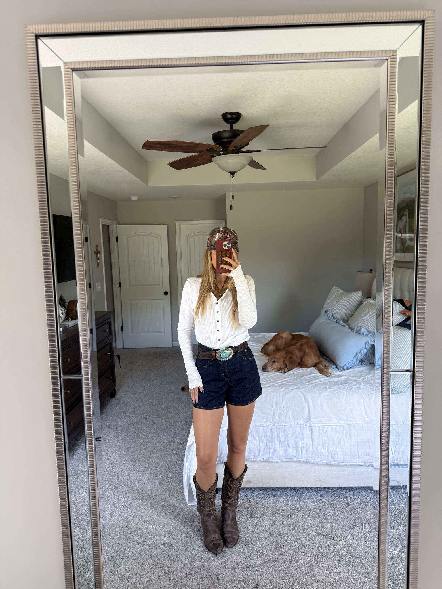 size small in top, 26 in shorts, true to size in boots. belt is from boot barn (linking similar!) and hat is from OneTwelves (on my shopmy)

#LTKgrwm #LTKTall #LTKootd