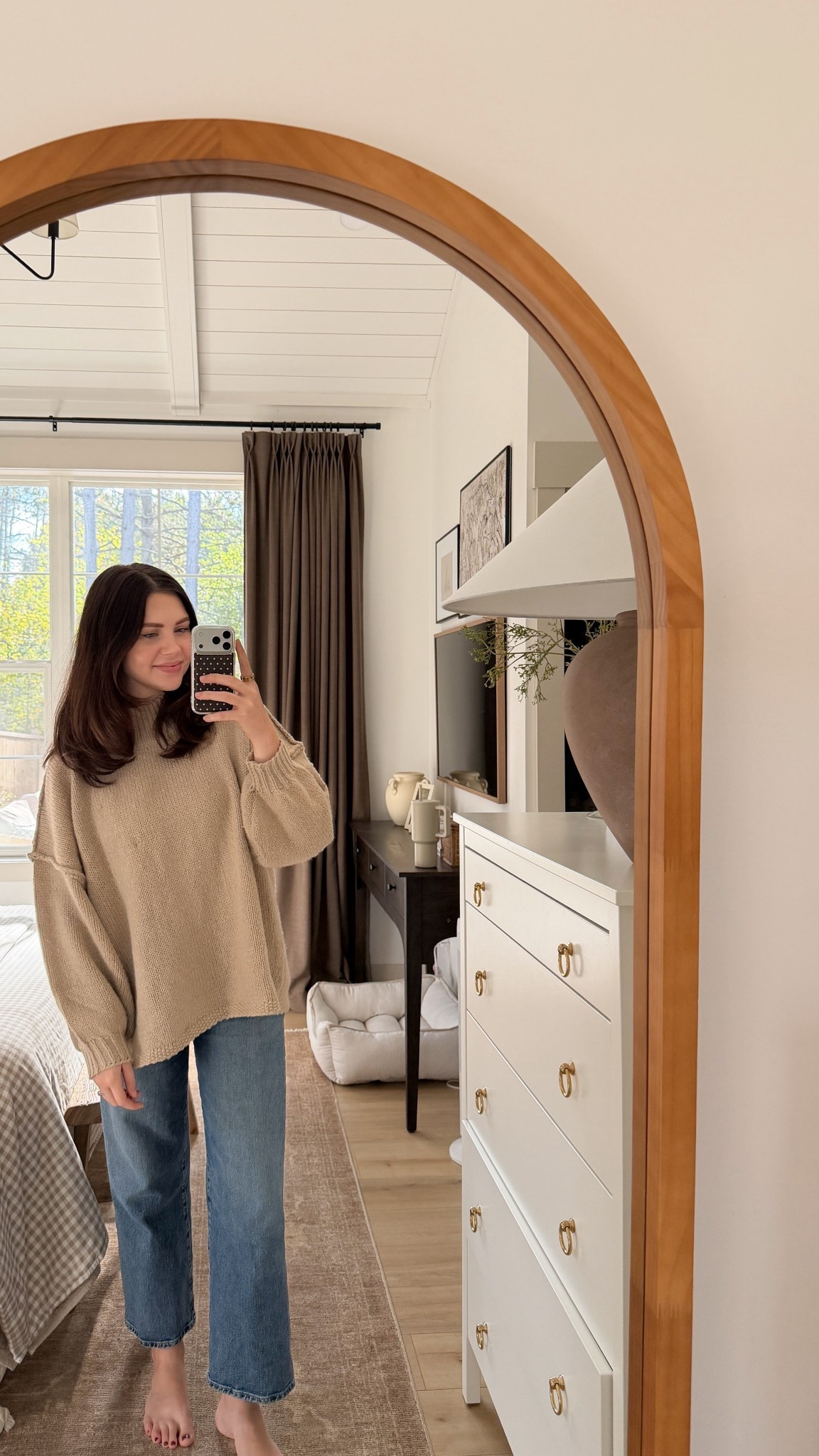 Coziest new Amazon sweater! Super oversized and currently on sale 👏 I’m wearing a small!

#LTKFindsUnder50 #LTKSeasonal #LTKStyleTip