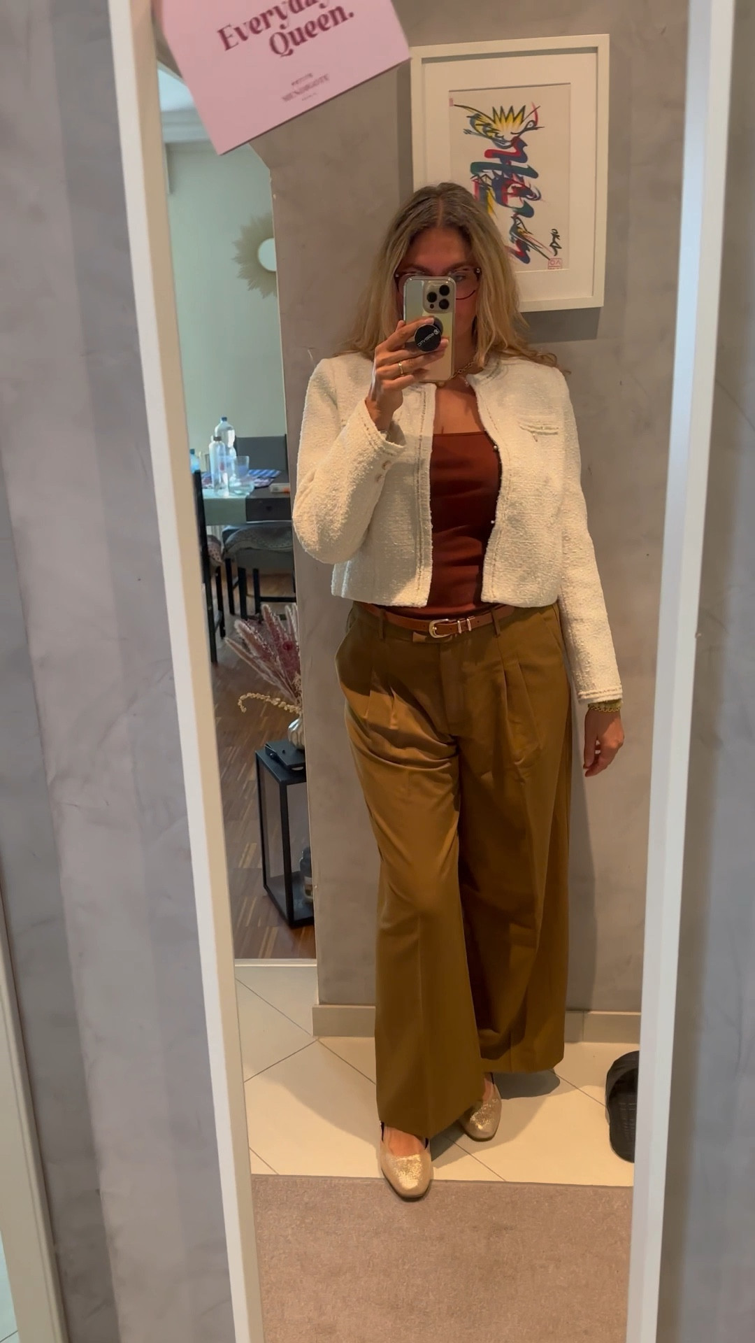 Wearing vs styling neutral basics

#LTKSummerEdit #LTKOver40 #LTKMidsize