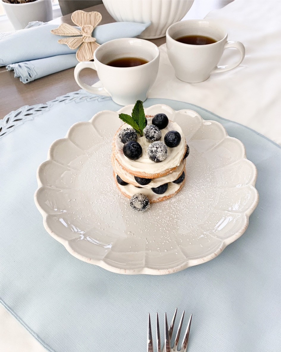 Pretty scalloped plates + blue table linens 🩵😭

#LTKhome