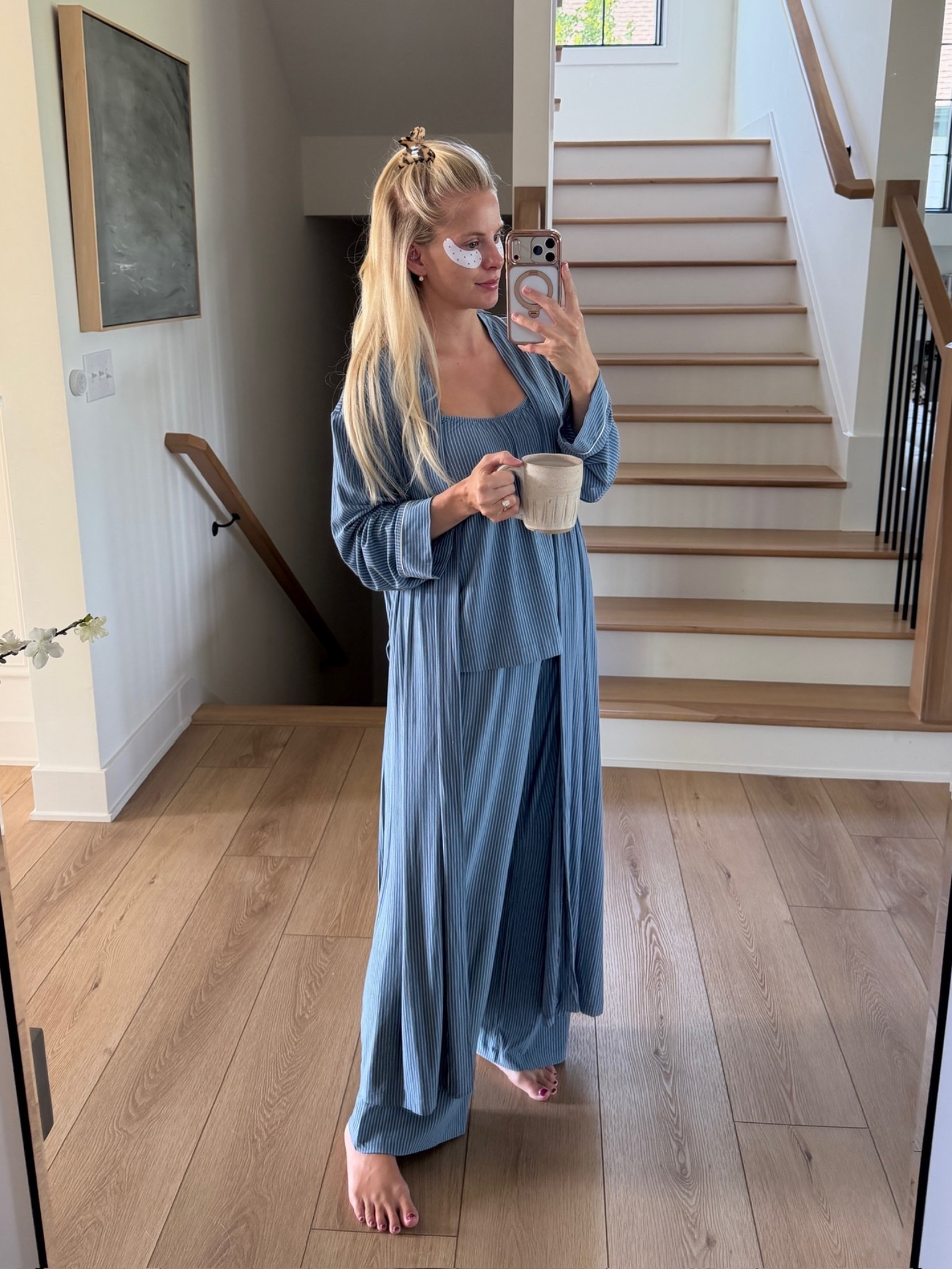 SIZE: medium in PJs & robe! #kathleenpost

Postpartum outfit, loungewear, pajamas for her, newborn phase

#LTKmomlife #LTKBaby #LTKgrwm