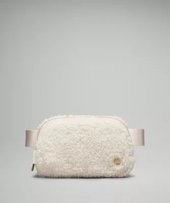 Everywhere Belt Bag 1L  Fleece | Lululemon (UK)